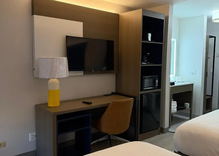Hotel Comfort & - Chicago Southland