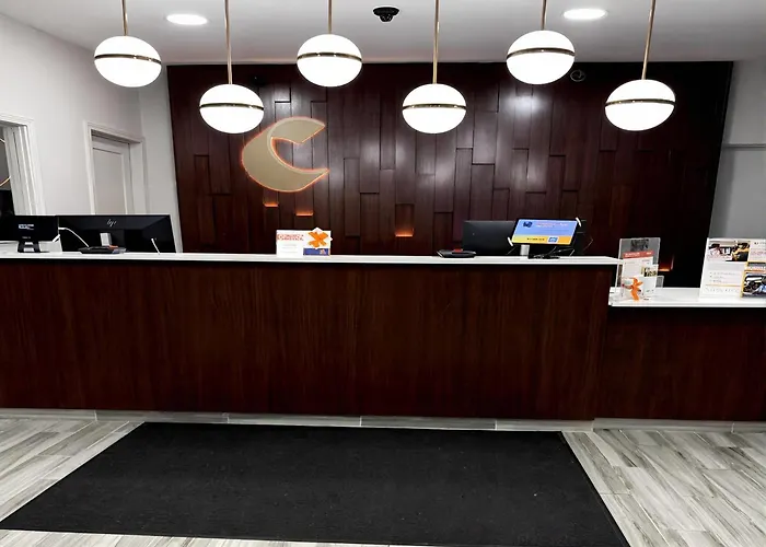 Comfort & - Chicago Southland 2* Harvey
